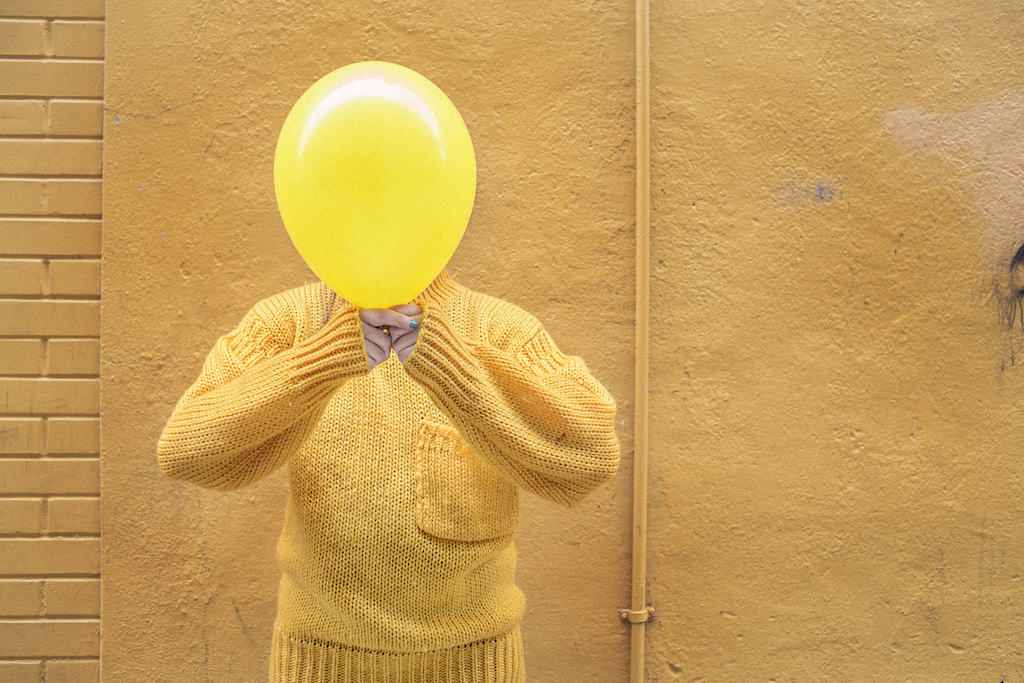 yellow balloon head